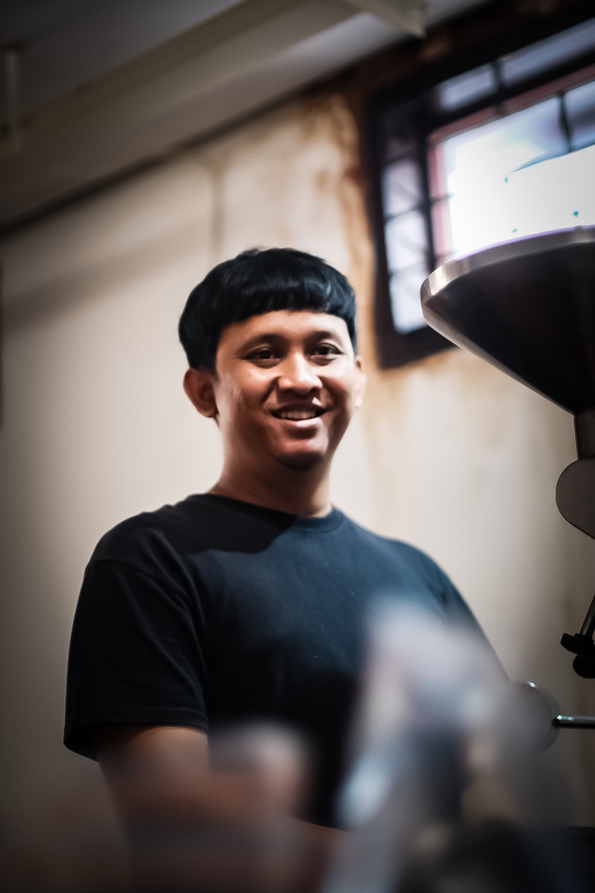 Co-Founder dan Head Roaster Cleave Coffee